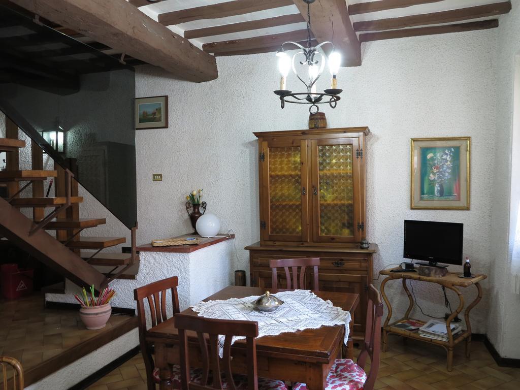 Le Pietre Antiche Villa กัสตีลีโยเน ดิ ออร์ชา ภายนอก รูปภาพ