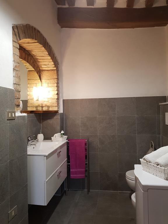 Le Pietre Antiche Villa กัสตีลีโยเน ดิ ออร์ชา ภายนอก รูปภาพ